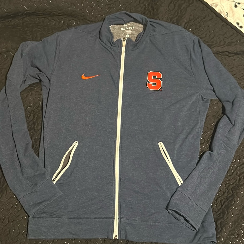 Men’s size large zip up